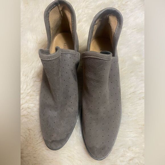 Lucky Brand Beige Stone Lucky Brand Brooklin Perforated Suede Booties size 7 - Picture 4 of 8